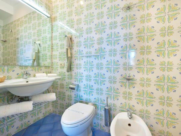 Hotel Girasole : photo 3 de la chambre chambre quadruple