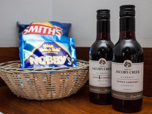 Highlander Hotel Bar Kitchen Rooftop : photo 1 de la chambre chambre lits jumeaux standard