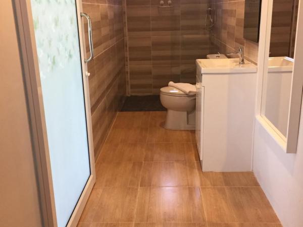 Khaolak Hillside Villa : photo 5 de la chambre bungalow - vue sur jardin (4 adultes)