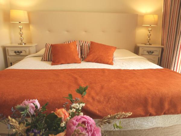 La Campagne St Lazare - Restaurant Chambres d'Hôtes Piscine & SPA : photo 2 de la chambre studio confort - côté piscine