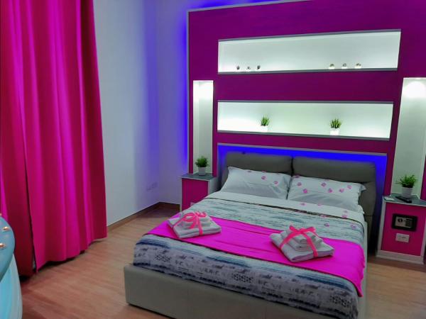 Red House : photo 8 de la chambre chambre lit queen-size avec baignoire spa