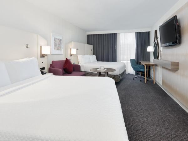 Crowne Plaza Hotel Dallas Downtown, an IHG Hotel : photo 3 de la chambre chambre premium avec 2 lits queen-size et balcon