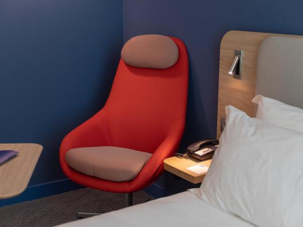 Holiday Inn Express Porto City Centre, an IHG Hotel : photo 3 de la chambre chambre double standard