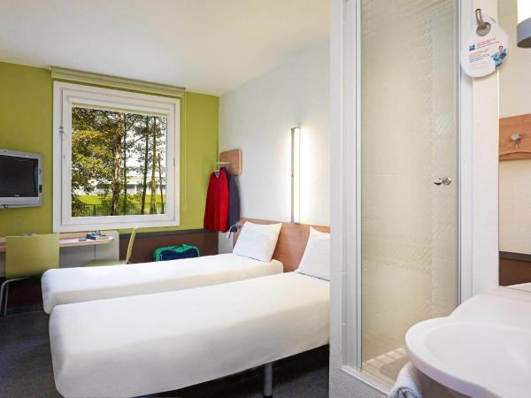 ibis budget Wrocław Stadion : photo 2 de la chambre chambre lits jumeaux