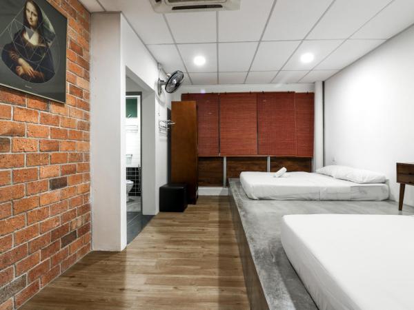 UrbanStay Industrial : photo 6 de la chambre chambre familiale