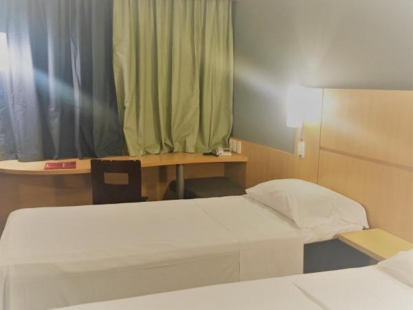 ibis Belo Horizonte Savassi : photo 9 de la chambre chambre lits jumeaux standard