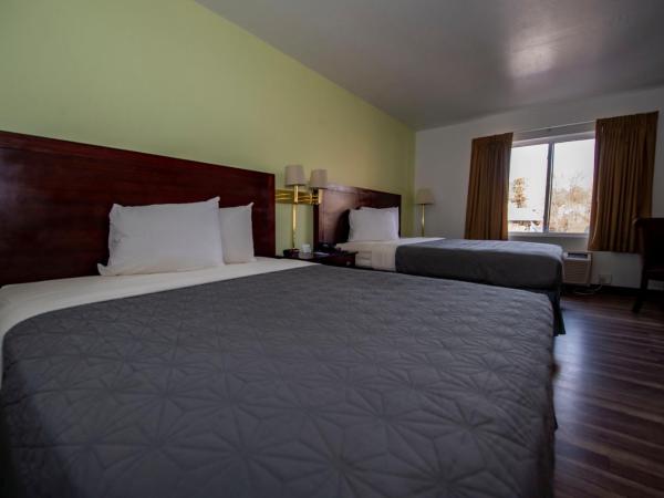 Rodeway Inn Central Colorado Springs : photo 2 de la chambre chambre 2 lits queen-size - non-fumeurs