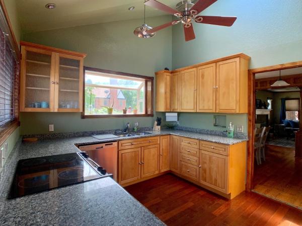 Private Room in West Highlands House : photo 5 de la chambre chambre lits jumeaux spacieuse