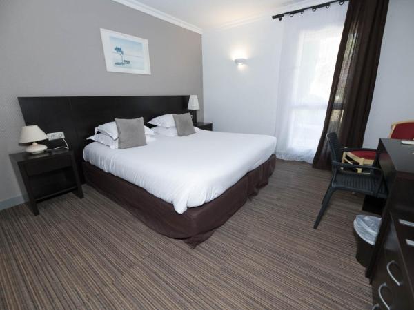 Domaine de la Petite Isle - Luberon : photo 1 de la chambre chambre triple