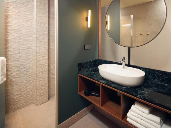 Met Hotel Amsterdam : photo 5 de la chambre chambre lit queen-size