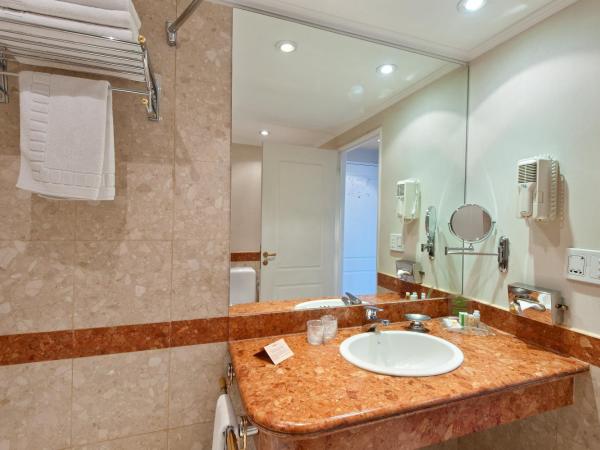 Holiday Inn Cordoba, an IHG Hotel : photo 10 de la chambre suite lit king-size - fumeurs