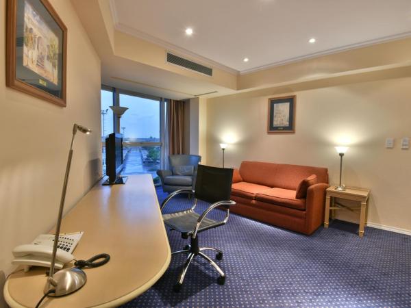 Holiday Inn Cordoba, an IHG Hotel : photo 1 de la chambre suite lit king-size avec canapé-lit
