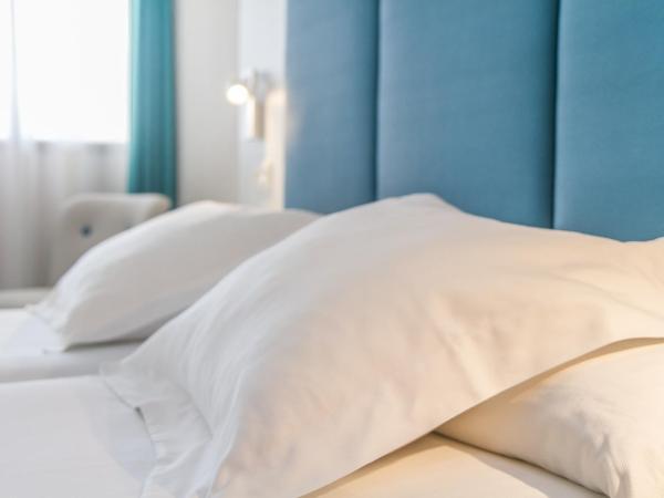 Hotel Castilla Alicante : photo 6 de la chambre chambre double ou lits jumeaux supérieure avec terrasse