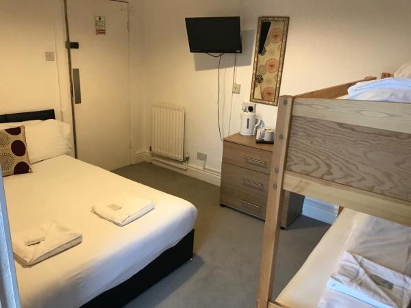 The Orbiston : photo 2 de la chambre chambre quadruple Économique