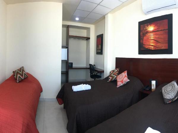 Harbour Inn - Veracruz : photo 2 de la chambre chambre familiale avec terrasse