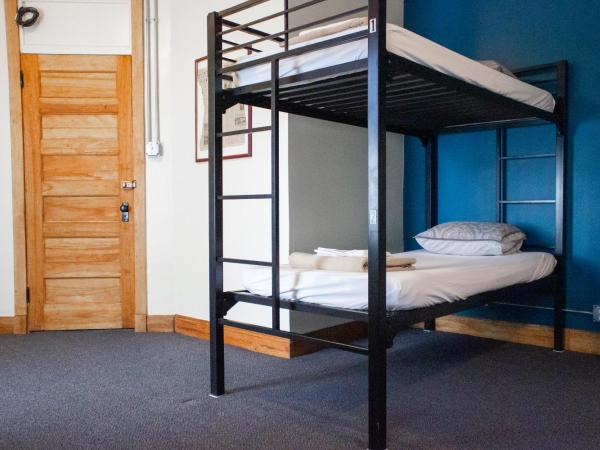11th Avenue Hostel : photo 2 de la chambre lit dans dortoir pour hommes de 6 lits