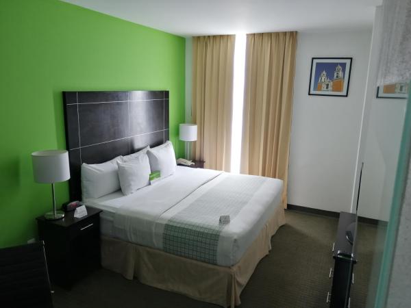 La Quinta by Wyndham Puebla Palmas Angelopolis : photo 2 de la chambre chambre lit king-size - non-fumeurs