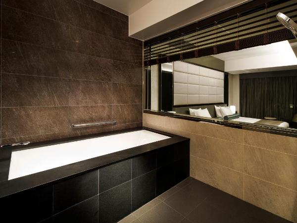 RIHGA Royal Hotel Kyoto : photo 3 de la chambre suite lits jumeaux avec accès à la piscine et à la salle de sport - Étage premium - non-fumeurs