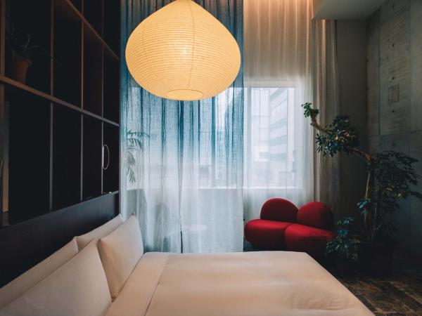 Hotel K5 : photo 9 de la chambre chambre k5 avec douche et mezzanine