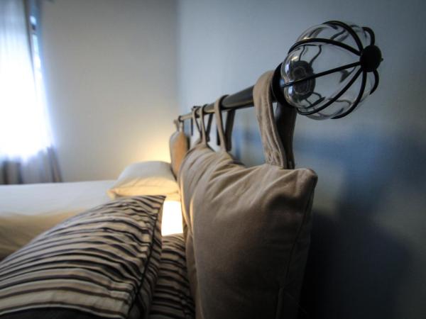 AceroRosso B&B : photo 5 de la chambre chambre double ou lits jumeaux avec salle de bains privative