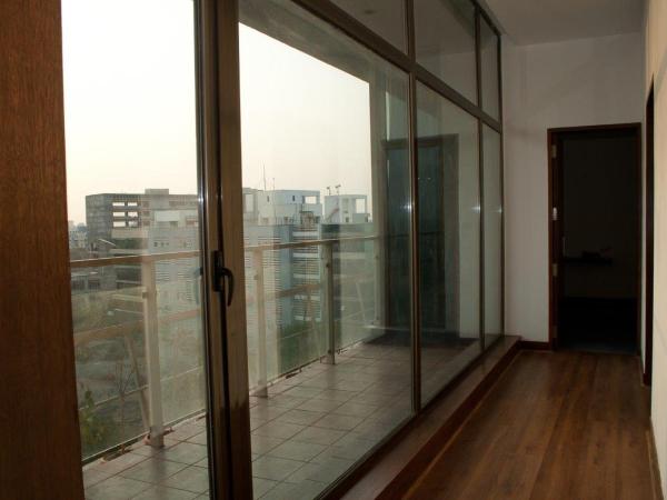 Hotel Parc Estique : photo 10 de la chambre milano 1.5 bhk apartment with 2-way airport transfer