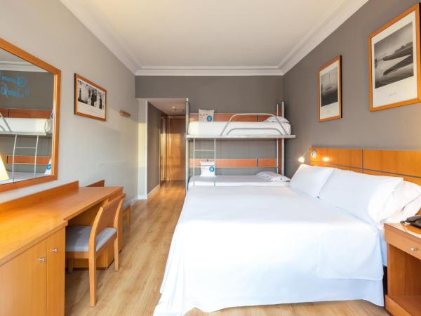 Hotel San Sebastián Orly, Affiliated by Meliá : photo 2 de la chambre chambre familiale (2 adultes et 2 enfants)