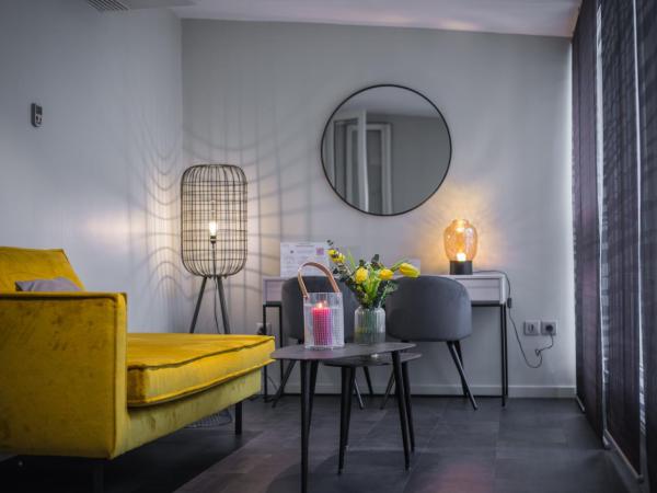 Hôtel Couvent du Franciscain Centre ville : photo 7 de la chambre chambre triple