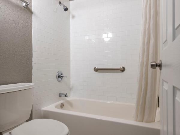 Hotel Monreale Express International Drive Orlando : photo 5 de la chambre chambre avec 2 grands lits queen-size