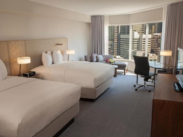 InterContinental Toronto Centre, an IHG Hotel : photo 1 de la chambre chambre lit queen-size premium avec 2 lits queen-size