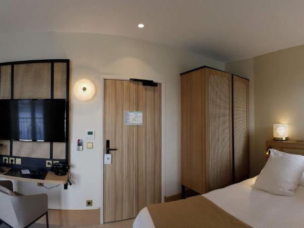 Splendid Hôtel & Spa : photo 4 de la chambre chambre lit king-size - vue sur mer