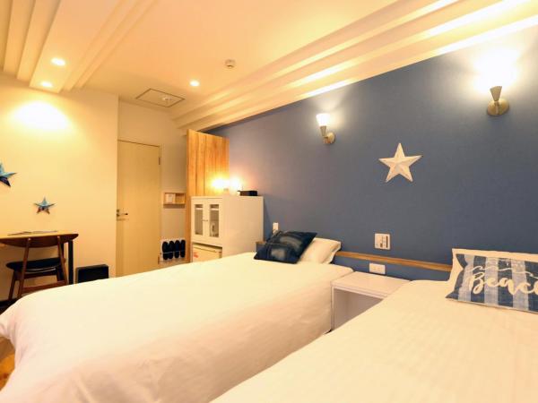 Hotel 3 O'Clock Tennoji : photo 4 de la chambre chambre lits jumeaux avec salle de bains privative