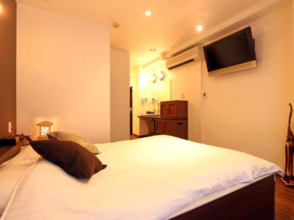 Hotel 3 O'Clock Tennoji : photo 5 de la chambre chambre double avec salle de bains privative