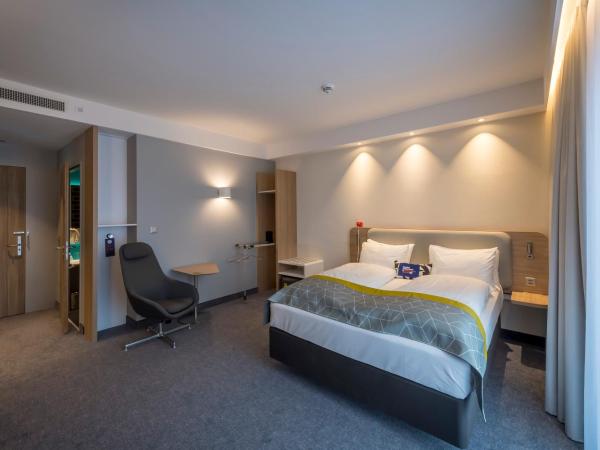 Holiday Inn Express - Luzern - Kriens, an IHG Hotel : photo 3 de la chambre chambre lit queen-size standard - accessible aux personnes à mobilité réduite