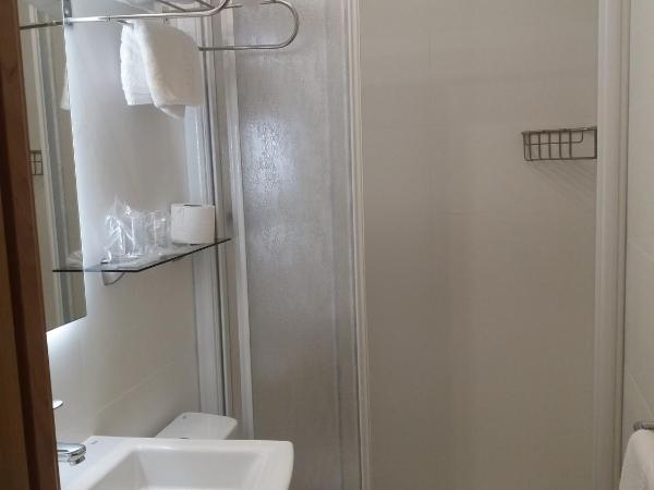 Pensión La Concha : photo 2 de la chambre chambre lits jumeaux