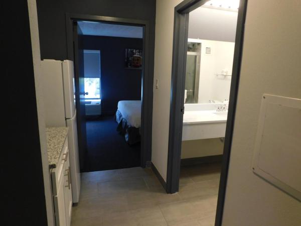 Ramada by Wyndham New Orleans : photo 4 de la chambre suite 2 chambres - non-fumeurs