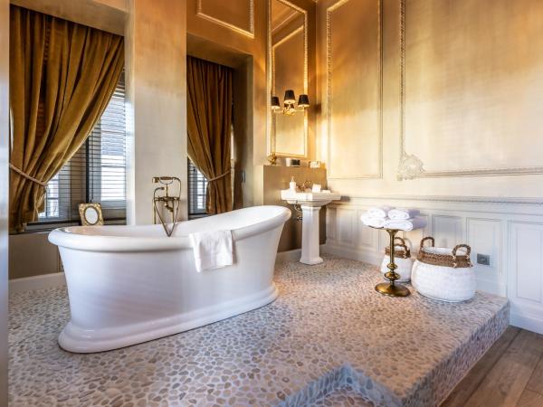 Castelsuites : photo 5 de la chambre suite deluxe