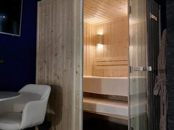 Salon Boyer : photo 4 de la chambre suite avec jacuzzi