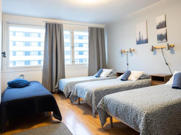 Bed&Breakfast Tuure : photo 3 de la chambre chambre quadruple avec salle de bains commune