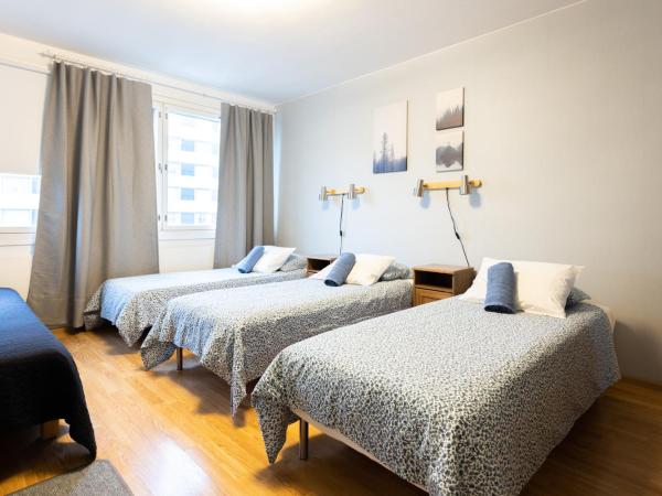 Bed&Breakfast Tuure : photo 4 de la chambre chambre quadruple avec salle de bains commune