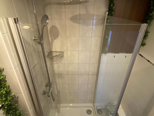 PREMIUM Hostel : photo 8 de la chambre lit dans dortoir de 8 lits