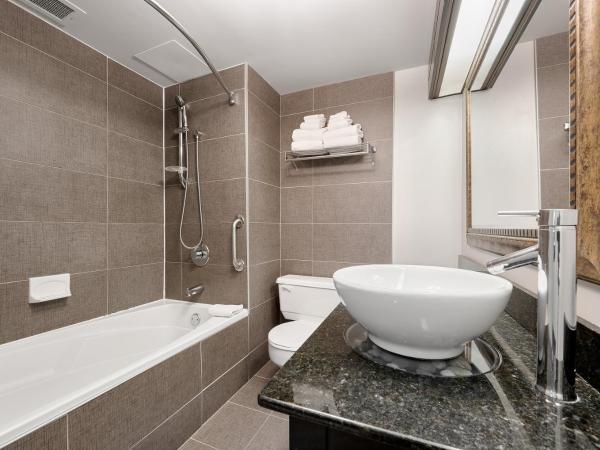 Travelodge by Wyndham Quebec City Hotel & Convention Centre : photo 4 de la chambre chambre signature avec 2 lits doubles - non-fumeurs