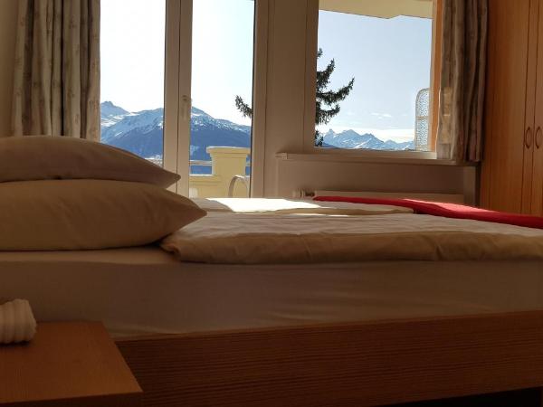 Hôtel Splendide : photo 2 de la chambre chambre double supérieure avec balcon et vue sur la montagne