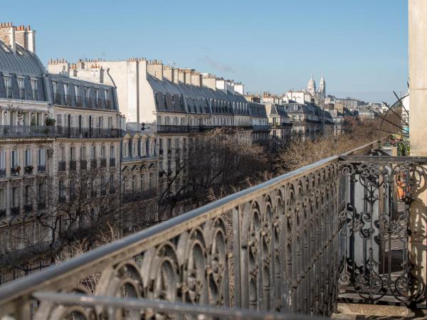 Hotel Magenta 38 by Happyculture : photo 3 de la chambre chambre double avec balcon