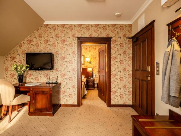 Zamek Topacz : photo 3 de la chambre junior suite in rządcówka building