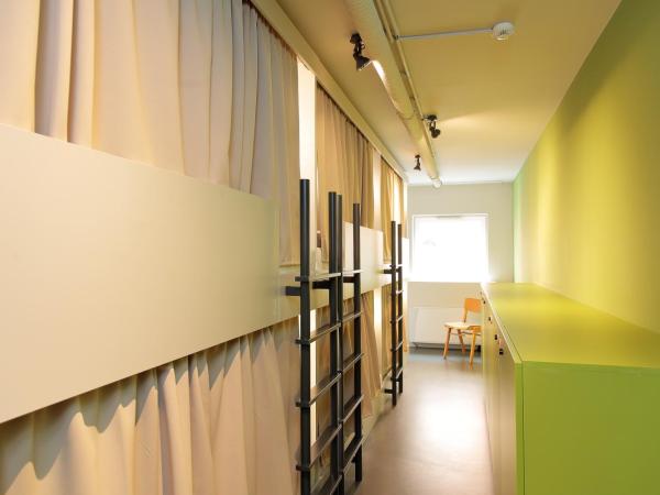 Maverick Urban Lodge : photo 1 de la chambre lit dans dortoir pour femmes de 6 lits