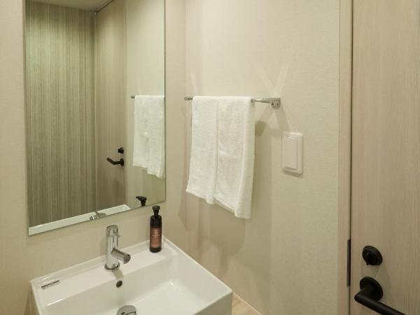 DEL style Osaka Higashi Temma by Daiwa Roynet Hotel : photo 7 de la chambre chambre lits jumeaux supérieure avec canapé-lit - non-fumeurs