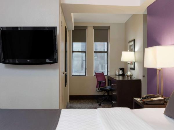 La Quinta by Wyndham New York City Central Park : photo 2 de la chambre chambre exécutive lit king-size - non-fumeurs