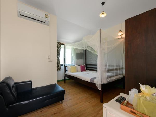 88 Backpackers Hua Hin : photo 2 de la chambre chambre double