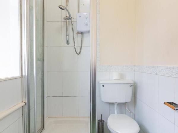 Old Trafford Stadium Hotel : photo 4 de la chambre chambre triple deluxe avec salle de bains privative