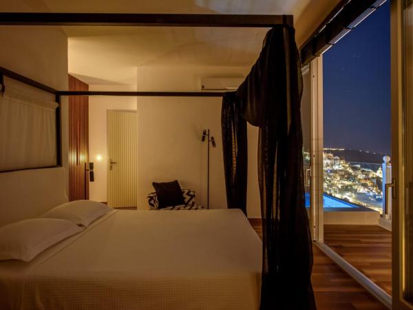 Nefeles Luxury Suites : photo 10 de la chambre villa lune de miel avec jacuzzi - vue sur caldeira